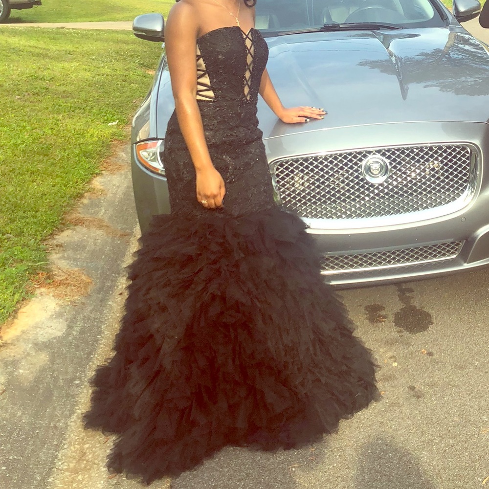 Black prom dress (Lace)